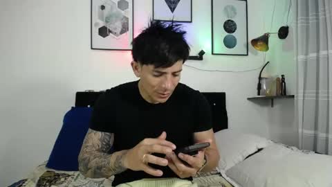 Snapshot of thomas_hot369 chatting on 03/30/26, 05:03 thomas_hot369 online show from 03/30/26, 05:03