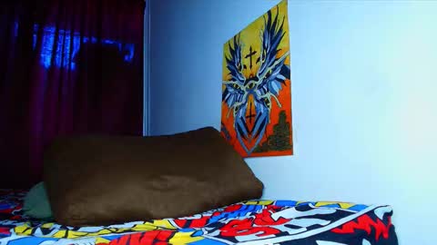 thomas_ks11 online show from 01/11/26, 04:23