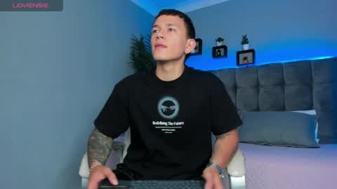 Thomas online show from 04/17/26, 02:53