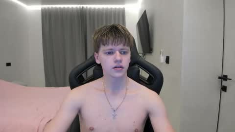 Tomas online show from 04/10/26, 06:23