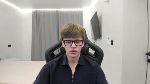 Tomas online show from 04/26/26, 02:37