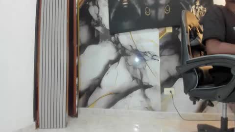 Thomas online show from 11/09/25, 03:38