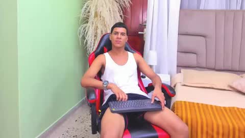 Thomas Valkov online show from 04/27/26, 11:30