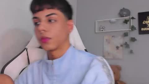 Thomas online show from 11/15/25, 03:26