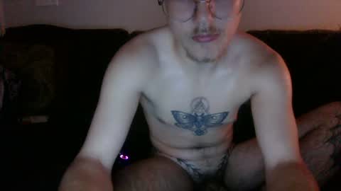 Snapshot of thomasemerson25 chatting on 07/18/26, 04:49 thomasemerson25 online show from 07/18/26, 04:49