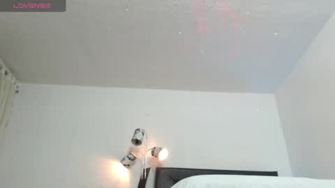 Snapshot of thomasjons chatting on 05/21/26, 03:13 thomasjons online show from 05/21/26, 03:13
