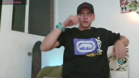 Snapshot of thomasjons chatting on 06/07/26, 04:16 thomasjons online show from 06/07/26, 04:16