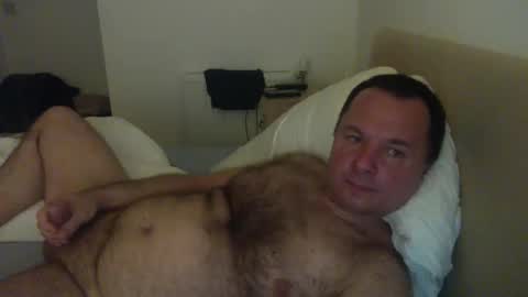 Snapshot of thomaspol chatting on 04/20/26, 10:22 Tom online show from 04/20/26, 10:22