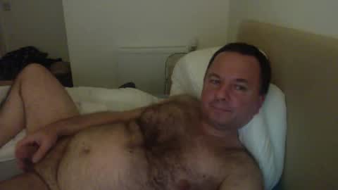Snapshot of thomaspol chatting on 04/25/26, 10:40 Tom online show from 04/25/26, 10:40