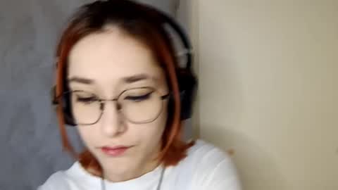 Lina online show from 11/29/25, 11:13