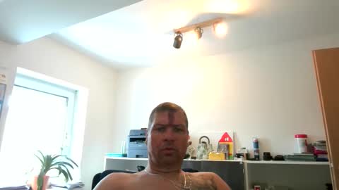 Snapshot of thomsen1478 chatting on 02/17/26, 09:17 thomsen1478 online show from 02/17/26, 09:17