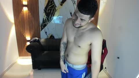 thomson_hot01 online show from 10/03/25, 05:15