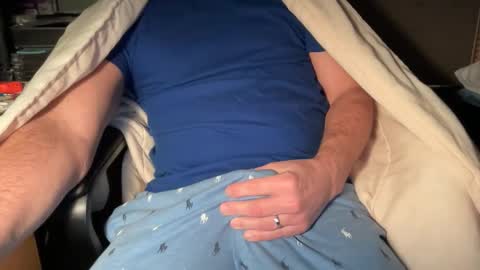 Snapshot of thongguy2021 chatting on 03/21/26, 02:16 thongguy 2021 online show from 03/21/26, 02:16