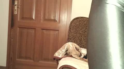 Thongsandstocking online show from 11/09/25, 10:30