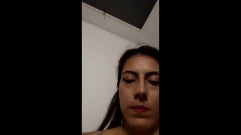 Snapshot of thonymaster chatting on 11/25/25, 11:49 thonyy online show from 11/25/25, 11:49