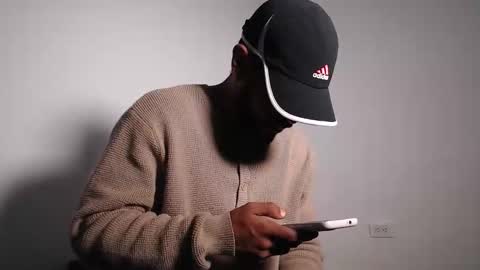 Snapshot of thonymaster chatting on 01/08/26, 01:52 thonyy online show from 01/08/26, 01:52