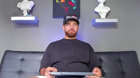 thor_evans online show from 11/21/25, 08:51