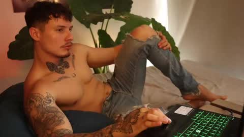 Sebastian online show from 09/11/25, 05:02