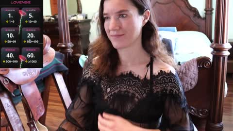 ThornburyRose online show from 01/30/25, 07:04