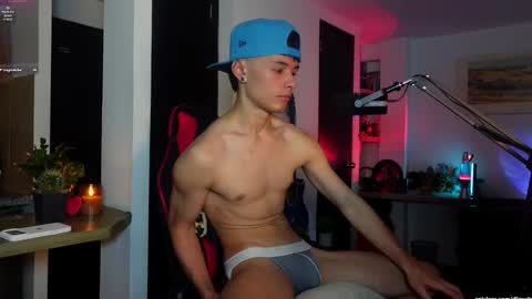   L e a n d e r   25OFF ON MY OF online show from 03/02/26, 01:08