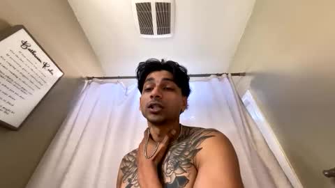 Snapshot of thouxanbansss chatting on 04/15/26, 11:27 thouxanbansss online show from 04/15/26, 11:27