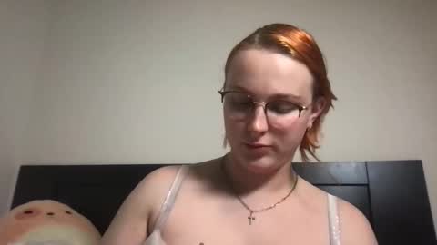 Snapshot of threalqueenaria chatting on 04/15/26, 04:52 threalqueenaria online show from 04/15/26, 04:52