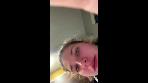 Snapshot of throatgoat2210 chatting on 11/30/25, 10:47 throatgoat2210 online show from 11/30/25, 10:47