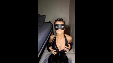 throat supreme online show from 01/11/26, 10:20