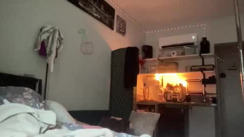 throatyygoat online show from 11/14/25, 05:00