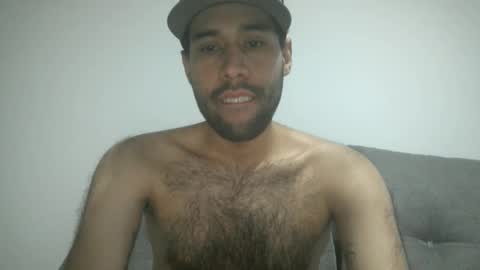 Snapshot of throwawayyourgun chatting on 01/21/25, 03:10 Luka online show from 01/21/25, 03:10