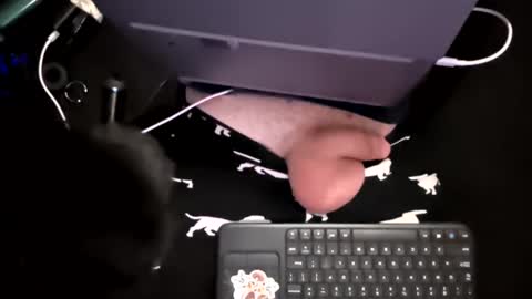 thunder8u42 online show from 09/28/25, 09:36