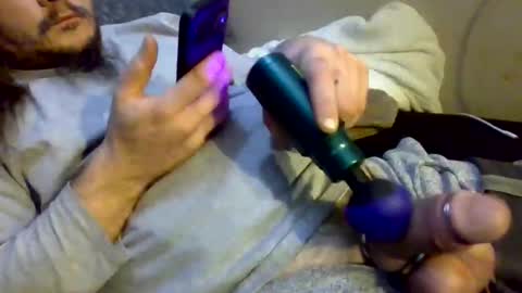 thunder8u42 online show from 10/08/25, 12:08