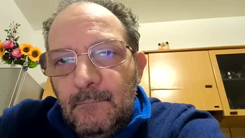 Snapshot of thunderflash73 chatting on 01/06/25, 06:36 Little Wolf online show from 01/06/25, 06:36