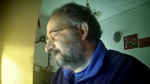 Snapshot of thunderflash73 chatting on 02/18/25, 03:32 Little Wolf online show from 02/18/25, 03:32