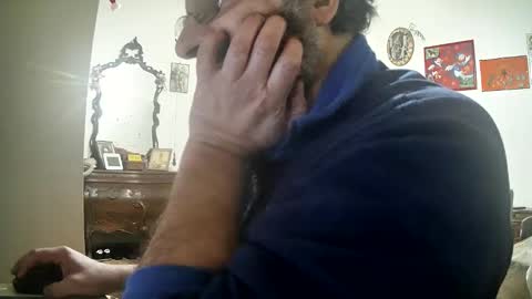 Snapshot of thunderflash73 chatting on 02/19/25, 04:33 Little Wolf online show from 02/19/25, 04:33