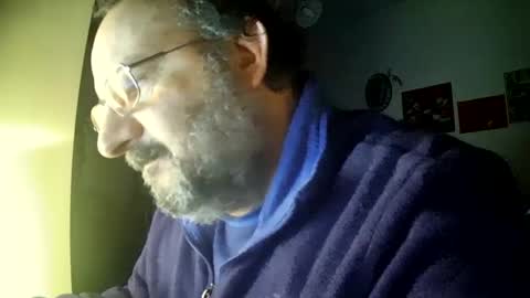 Snapshot of thunderflash73 chatting on 02/22/25, 05:34 Little Wolf online show from 02/22/25, 05:34