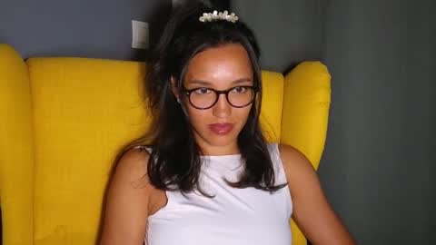 Snapshot of tia_j chatting on 09/20/25, 07:15 tia_j online show from 09/20/25, 07:15