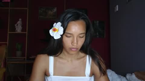 Snapshot of tia_j chatting on 05/21/26, 05:53 tia_j online show from 05/21/26, 05:53
