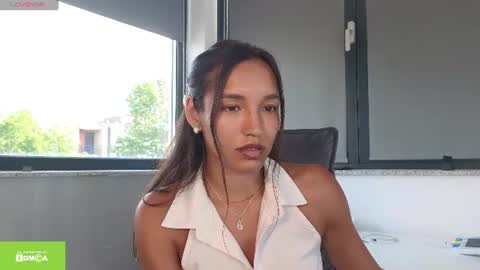 Snapshot of tia_j chatting on 07/11/26, 03:04 tia_j online show from 07/11/26, 03:04