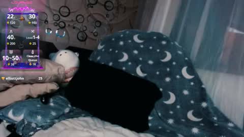 Snapshot of tia_meow chatting on 09/27/25, 05:51 tiameow online show from 09/27/25, 05:51