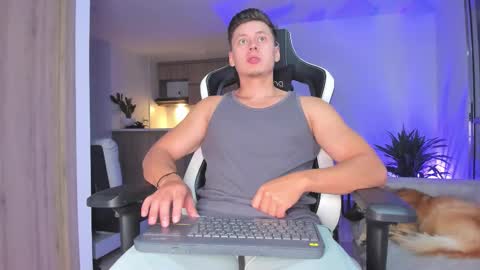 Snapshot of tiago_goez chatting on 02/03/26, 12:53 santiago online show from 02/03/26, 12:53