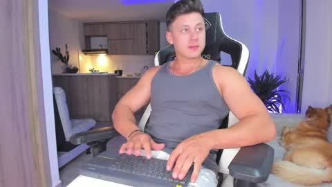 Snapshot of tiago_goez chatting on 04/11/26, 01:32 santiago online show from 04/11/26, 01:32