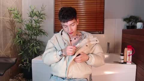 Tiam Muller online show from 01/13/26, 03:34