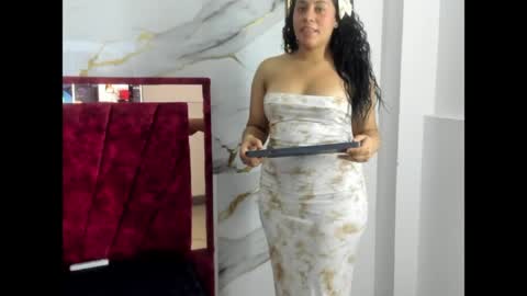 tiana_hots online show from 05/05/26, 11:24