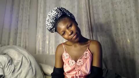 Snapshot of tiana_kay chatting on 06/15/26, 04:20 tiana_kay online show from 06/15/26, 04:20