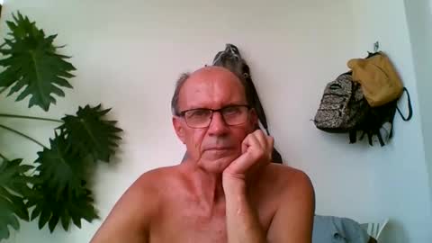 tiaretiareopui online show from 01/10/26, 10:28