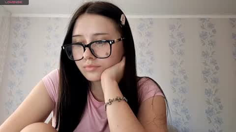 Snapshot of tiastinner chatting on 06/17/26, 06:16 Margo online show from 06/17/26, 06:16