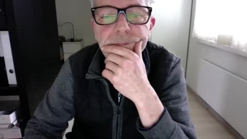 tiburzio online show from 02/11/25, 12:16