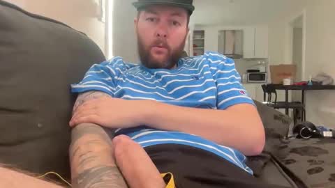 Snapshot of ticalsparks chatting on 09/20/25, 06:36 ticalsparks online show from 09/20/25, 06:36