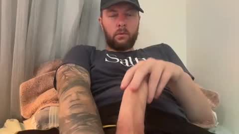 Snapshot of ticalsparks chatting on 11/04/25, 04:00 ticalsparks online show from 11/04/25, 04:00